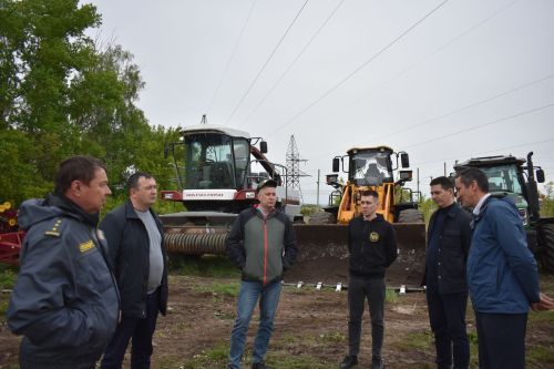 Кайбычта терлек азыгы хәзерләүдә катнашачак техниканың әзерлеген карадылар