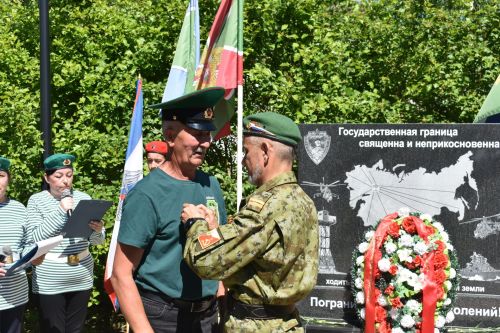 В Кайбицах отметили День пограничника