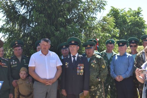 В Кайбицах отметили День пограничника