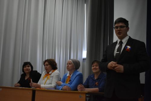 Федоровское мәктәбендә район мәктәпләренең класс җитәкчеләре киңәште