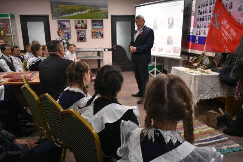 Кайбыч ягы музеенда «Кайбыч районы — Бөек Ватан сугышы елларында» дип исемләнгән батырлык дәресе үтте