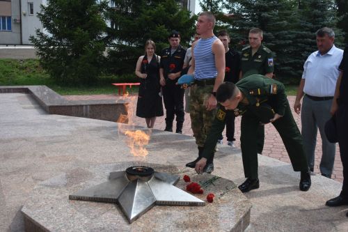 В Кайбицах глава района встретился с отслужившими юношами