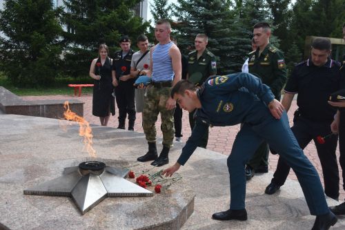 В Кайбицах глава района встретился с отслужившими юношами
