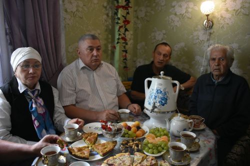 В Кайбицах ветерана педагогической службы поздравили с 90-летием