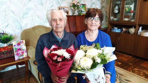 В Кайбицах ветерана педагогической службы поздравили с 90-летием