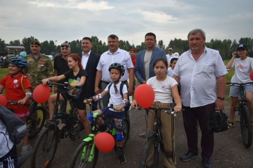 На фестивале в Больших Кайбицах подвели итоги программы «Наш двор»