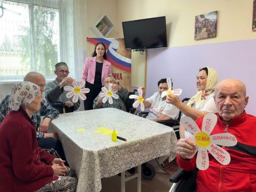 В преддверии Дня семьи, любви и верности сотрудники ГБУ «Кайбицкий ДИПИ» МТЗ и СЗ РТ провели занятие