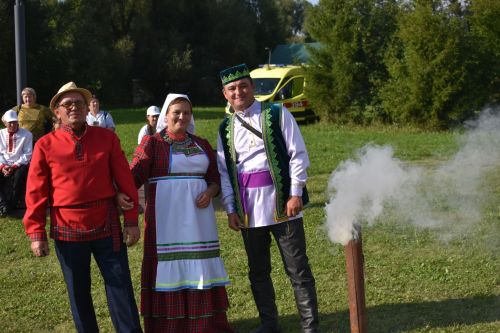 Кайбычта кичке уен гөрләп узды
