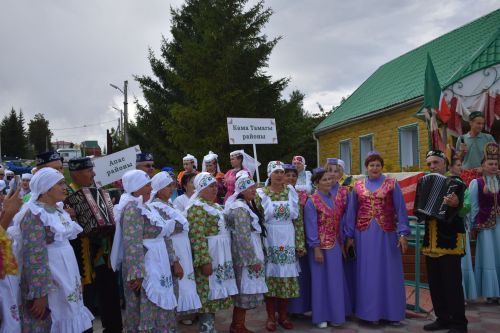 Кайбычта кичке уен гөрләп узды