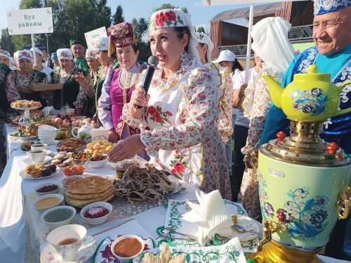 Кайбычта кичке уен гөрләп узды