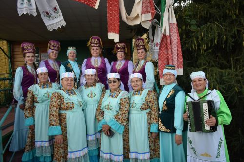 Кайбычта кичке уен гөрләп узды