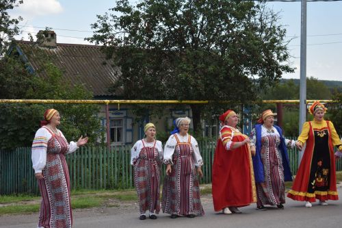 Кайбычта кичке уен гөрләп узды