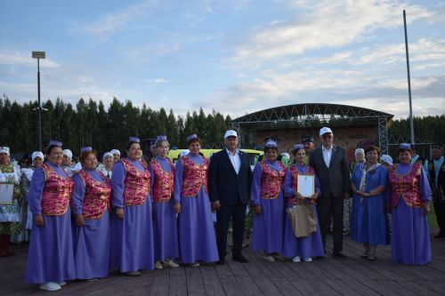 Кайбычта кичке уен гөрләп узды