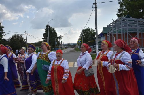 Кайбычта кичке уен гөрләп узды