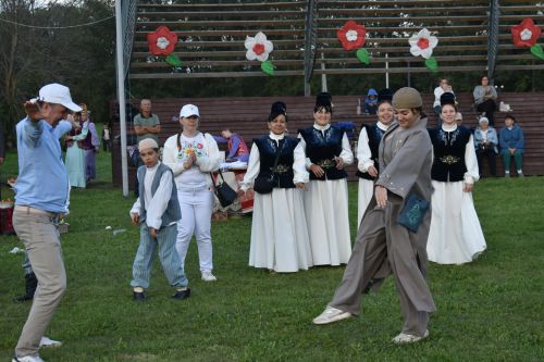 Кайбычта кичке уен гөрләп узды