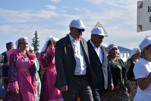 Кайбычта кичке уен гөрләп узды