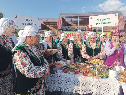Кайбычта кичке уен гөрләп узды