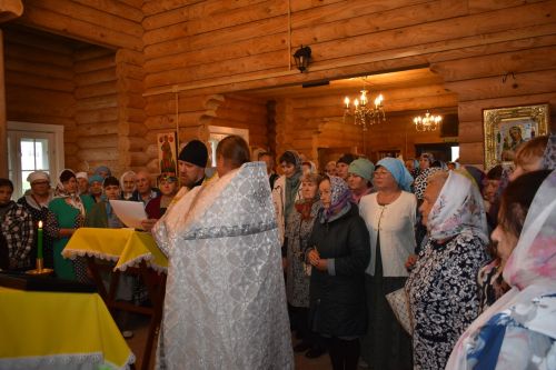 В церковь села Большое Подберезье доставлены мощи святых