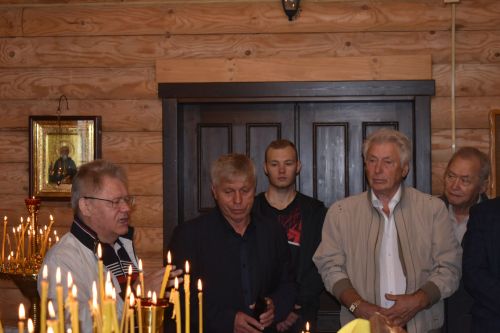 В церковь села Большое Подберезье доставлены мощи святых