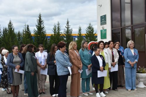 В Кайбицах отметили День государственного флага России