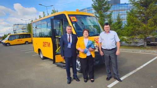 Школьный автопарк Кайбицкого района пополнился тремя новыми автобусами