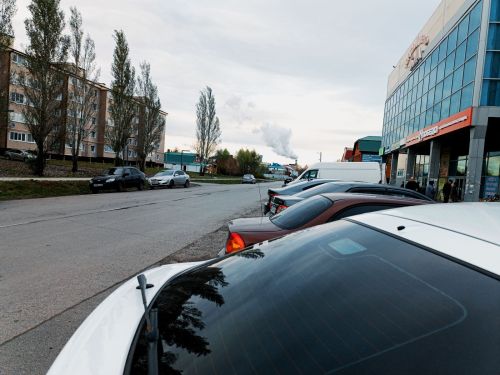 Автоюрист предупредил о штрафах за парковку у дома