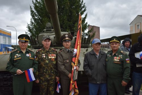 В парке Победы в Кайбицах открылся мемориал «Танк Победы»