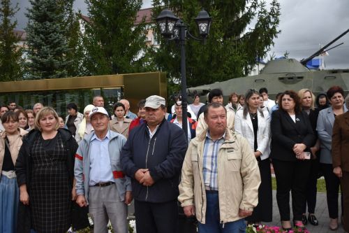 В парке Победы в Кайбицах открылся мемориал «Танк Победы»