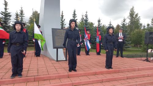 В парке Победы в Кайбицах открылся мемориал «Танк Победы»