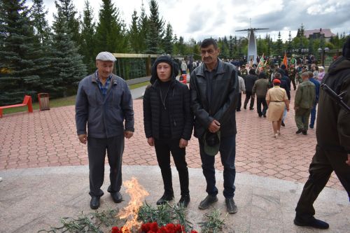 В парке Победы в Кайбицах открылся мемориал «Танк Победы»