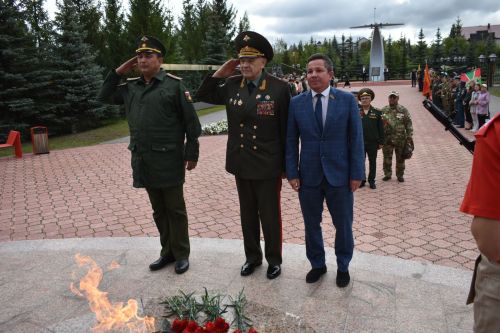 В парке Победы в Кайбицах открылся мемориал «Танк Победы»