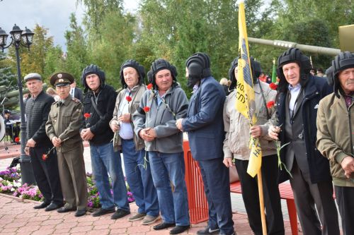 В парке Победы в Кайбицах открылся мемориал «Танк Победы»