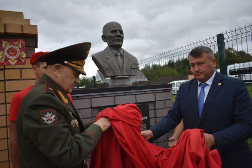 В селе Корноухове открыли бюст Ивана Субботина — полного кавалера ордена Славы