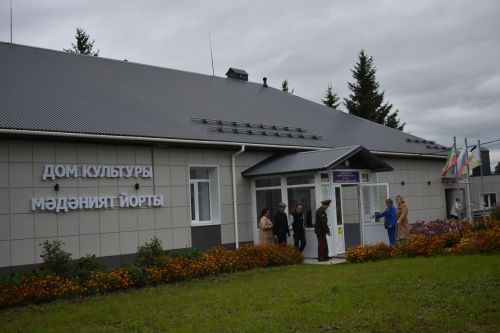 В Корноухове после капитального ремонта открылся клуб