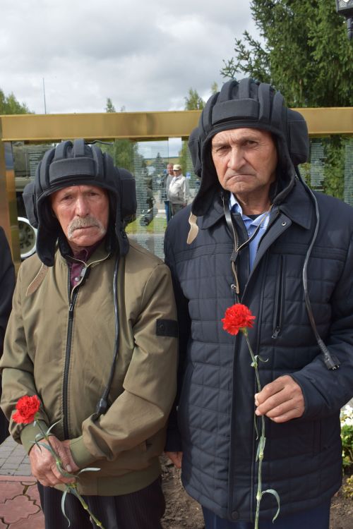 В парке Победы в Кайбицах открылся мемориал «Танк Победы»