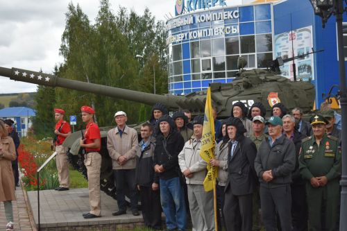 В парке Победы в Кайбицах открылся мемориал «Танк Победы»
