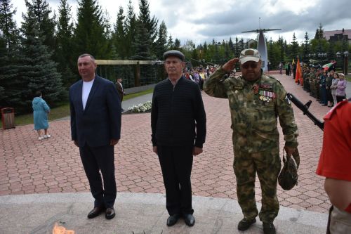 В парке Победы в Кайбицах открылся мемориал «Танк Победы»
