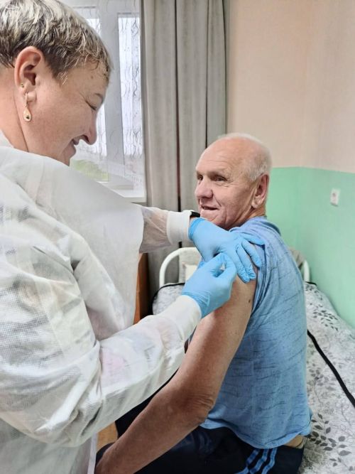 В кайбицком доме-интернате для пожилых провели ежегодную вакцинацию против гриппа