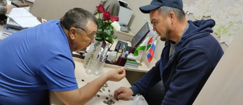 Житель села Большие Кайбицы активно участвует в акции «Подари экспонат музею»