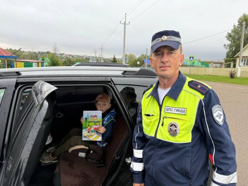 В Кайбицах прошла акция «Ребёнок — главный пассажир!» в рамках оперативно-профилактического мероприятия «Внимание — дети!»