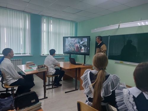 В Чутеевской школе Кайбицкого района состоялись мероприятия, приуроченные ко Дню солидарности в борьбе с терроризмом