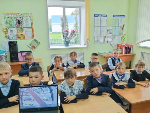 В Чутеевской школе Кайбицкого района состоялись мероприятия, приуроченные ко Дню солидарности в борьбе с терроризмом