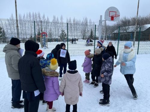 Молькеевская школа: Территория зимнего волшебства и детских улыбок