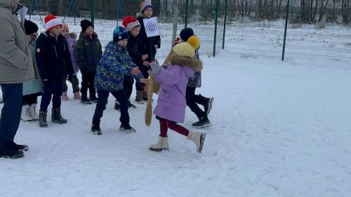 Молькеевская школа: Территория зимнего волшебства и детских улыбок