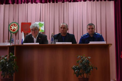 В Багаеве на сходе граждан подвели итоги и обсудили насущные вопросы