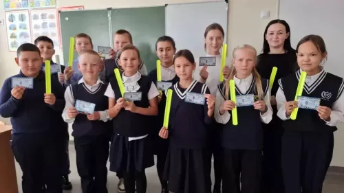 Новое поколение безопасности: в Фёдоровской школе прошло посвящение в ряды ЮИД