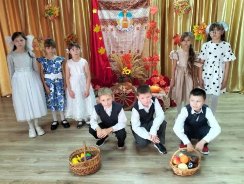 В Большетябердинской начальной школе состоялся долгожданный «Осенний бал-2026»