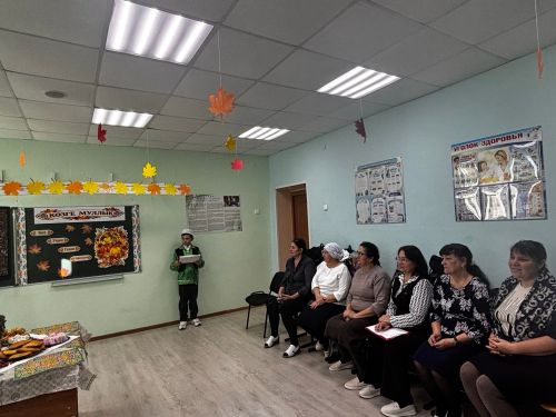 В Чутеевской школе прошел масштабный общешкольный праздник «Бал золотой осени»