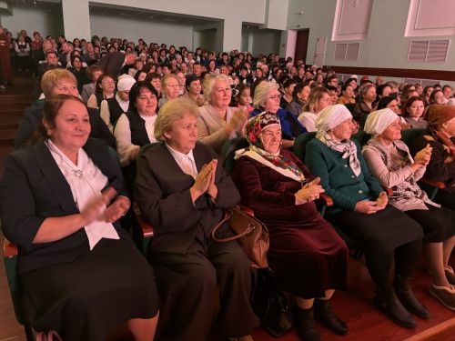 В Кайбицах состоялось торжественное мероприятие, посвящённое Дню учителя