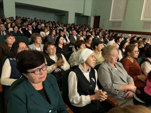 В Кайбицах состоялось торжественное мероприятие, посвящённое Дню учителя